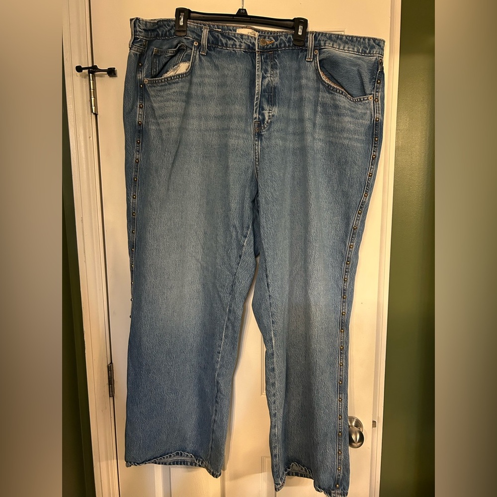 Universal Thread Studded Blue Denim Jeans